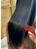 ロアナ 六本木(LOANA ROPPONGI)&nbsp;ブルーブラック　ロング　艶髪　髪質改善　　【比嘉翼】