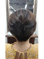 グラフィー 銀座(graphy)&nbsp;40代50代60代髪質改善ショートプラチナシルバー