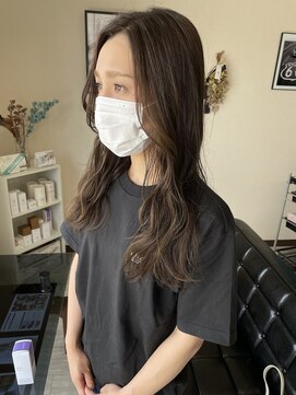 ルフテ(LOFTE) オリーブグレージュカラー☆