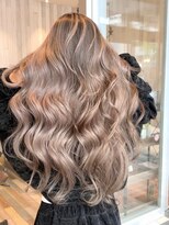 リード バイ ラグーン(LEAD by LAGOON)&nbsp;ミルクティーベージュダブルカラーハイライトバレイヤージュ