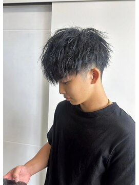 メンズサロン キング 梅田店(Men’s salon K!ng) 波巻きツイストスパイラルパーマ/フェザーパーマ/眉毛/メンズ