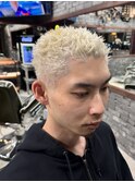 イージードリル/パンク/刈り上げショート/ホワイトブロンド