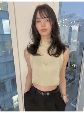 マリアバイアフロート(Maria by AFLOAT) 小顔な顔まわりカットで叶える ミディアムレイヤーstyle