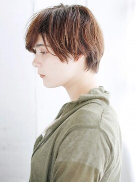 ヘアメイク ナル(hair make nalu) ふんわり大人外ハネショート