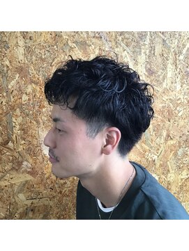 シーヘアーファクトリー(sii Hair Factory) くせ毛を活かしたスタイル