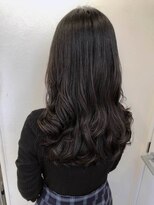 テオ(Theo)&nbsp;Theo // 巻き髪風パーマ／セミロング