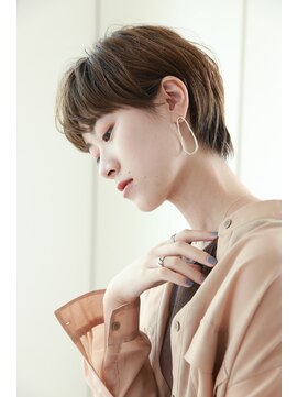 エクリ(equri×SHISEIDO) 大人カジュアルショート