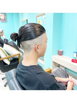 ホロー(Hollow) マンバンヘアー