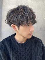 フィフス 天神大名(fifth)&nbsp;ツイストスパイラルパーマツーブロックツイストパーマメンズヘア