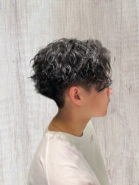 ラヴリア クルメ(LOVERIA KURUME) メンズパーマ 波巻きスパイラルmix