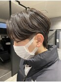 センターパートウルフ