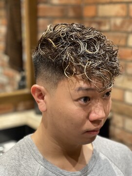 ヒロギンザバーバーショップ 丸の内店(HIRO GINZA BARBER SHOP) スペインカール