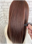 ストレートロングベージュレイヤーカットトリートメント透明感