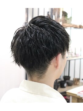 ウィスカーヘアー(whisker hair) ソフトツイスパ