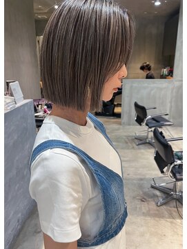 シーン(SINN.) ハイライトボブ