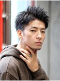 黒髪サイドパートショート