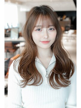 アフロート ギンザ(AFLOAT GINZA) 10代20代30代 小顔顔周りカット 波巻きレイヤーカット