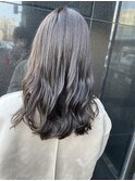 オリーブグレージュ