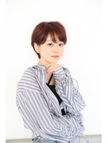 30代40代50代耳かけショート前髪なしハンサムショート白髪ぼかし