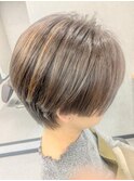 ハンサムグレージュ