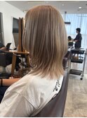 ミルクティーベージュ×ブリーチハイトーン