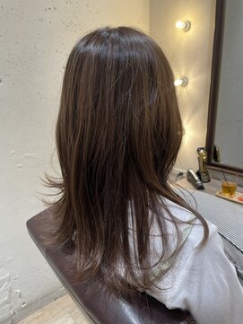 ミリ 千歳烏山(Mili CARE&SPA) ゆる巻きグレージュロング