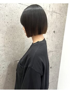 イロ プラス 南田宮店(iro+) 『katsuya』ぱつっとボブ