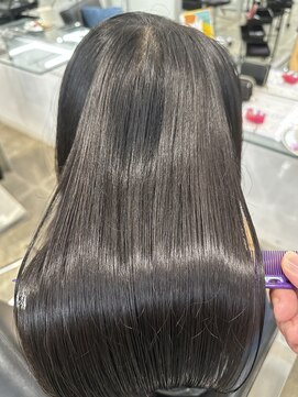 グロウオモロマチ(GLOW OMOROMACHI) GLOW#髪質改善トリートメント#髪質改善#トリートメント