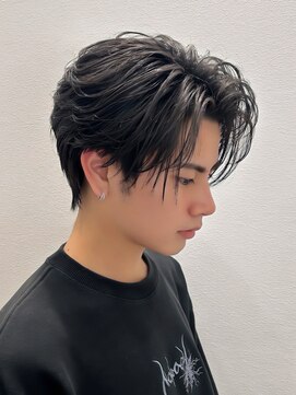 オーシャントーキョー 仙台(OCEAN TOKYO) センターパートニュアンスフェザーショートツーブロック