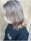 透けカラー×切りっぱなしロブ
