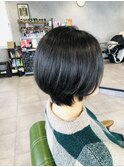 ブルーブラックショートボブ