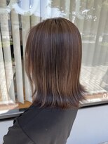 エイト(eight)&nbsp;ナチュラルハイライトカラー