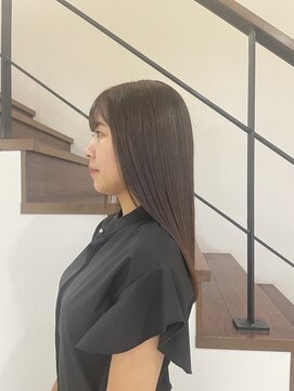 ビーヒアナウ 野々市市役所前店(BE HERE NOW N゜04) ツヤツヤロング