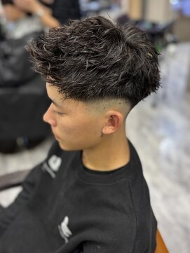 ヘーゼル 博多(HAZEL.) 短髪パーマ