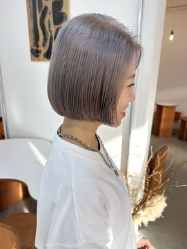 オー(OOO) ホワイトシルバー◯