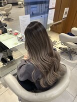 メイドバイスティーン(MADE BY STEEN) バレイヤージュ