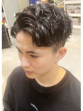 クオンヒール 堺筋本町店(QUON HEAL) スペインカール/スパイキーショート/フェザーパーマ/ビジネス