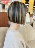 30代大人美人前下がりボブカハイライトショートボブ