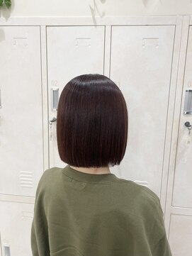 エレノア 梅田 大阪駅前第4ビル店(Eleanor) 切りっぱなしボブ　ピンクブラウンカラー　春カラー