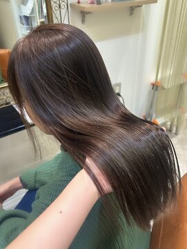 ココ(co.co.) 透明感抜群グレージュカラー