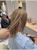 ミルクティーベージュ