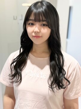 リル 四条河原町(LiLu) 【重めバング×ゆるロングウェーブ20代30代】