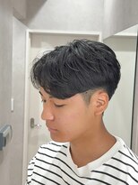 メレ 仙台(Mele)&nbsp;メンズセンターパート/ニュアンスパーマ/メンズカット/刈り上げ
