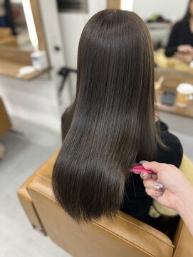 コモレビ(COMOREVI) ベージュ/グレージュ/ブラウンアッシュ