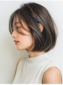 ショートボブ