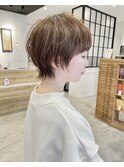 大人可愛い20代30代40代小顔ウルフレイヤー丸みショート