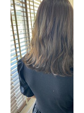 カットウェルズ粟殿店(Cut Well's smile&peace) 【2022年新作スタイル】奈良 cutwells 粟殿