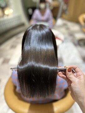 ロンド ロビン 栄(Lond robin) 【Lond robin】清水 美冴 艶髪/艶カラー/酸性縮毛矯正/髪質改善