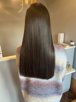 ヘアークリエイションソイ(HAIR CREATION SOI)の写真/Aujua認定サロン◇髪や頭皮のお悩みや,理想の仕上がりに合わせたパーソナルケアで指通りなめらかな艶髪に♪