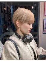 ヘアー アレス(hair ales) ブロンド　ミルクティー　丸みショート　マッシュショート